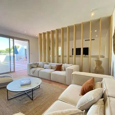 Sunset - Luxury With Superb Pool And Great Views