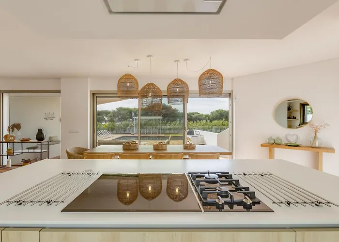 Sunset - Luxury With Superb Pool And Great Views *